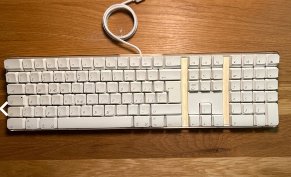 Apple Pro Keyboard M7803